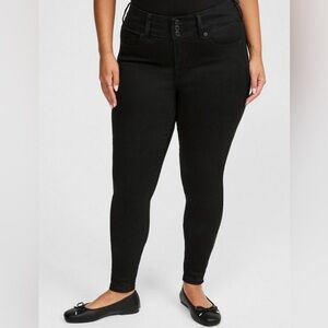 Torrid Women's Classic Black Skinny Jeans size 16R